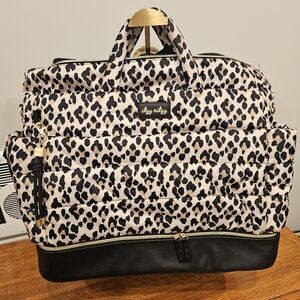 Itzy Ritzy Leopard Print Puffer Travel Bag with Black And Gold Accents